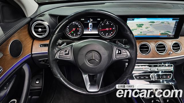 Mercedes-Benz E-Class E220d 4MATIC Exclusive