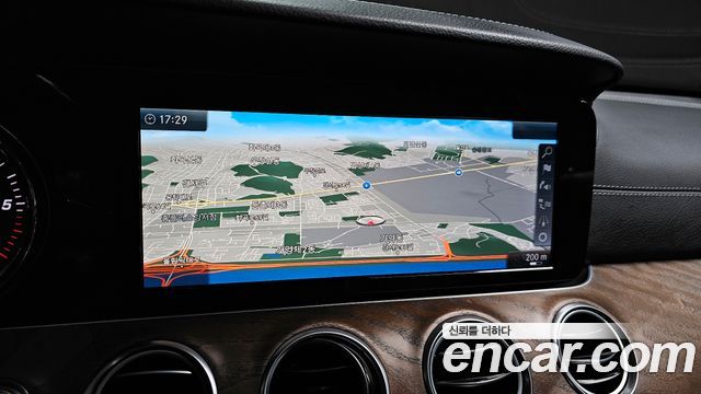 Mercedes-Benz E-Class E220d 4MATIC Exclusive