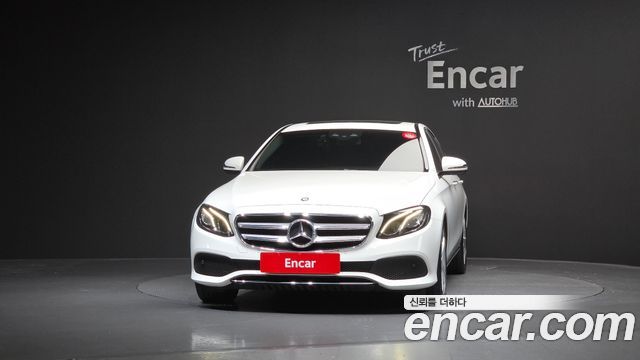 Mercedes-Benz E-Class E200 Avantgarde