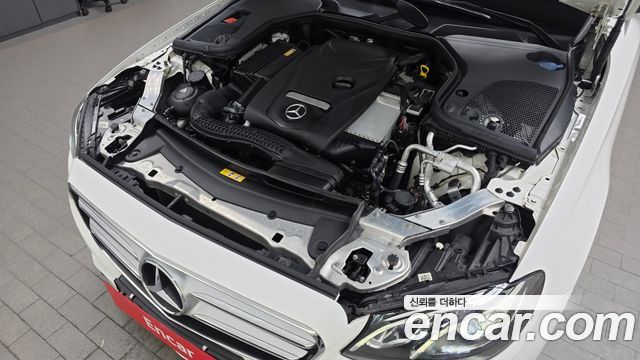 Mercedes-Benz E-Class E200 Avantgarde