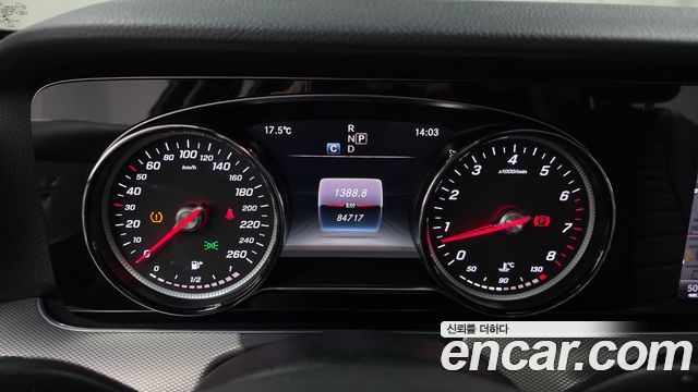 Mercedes-Benz E-Class E200 Avantgarde