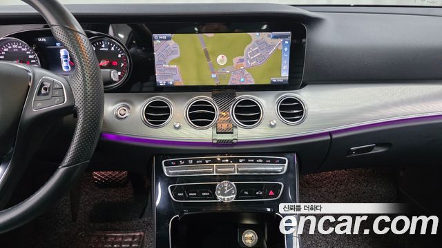 Mercedes-Benz E-Class E200 Avantgarde