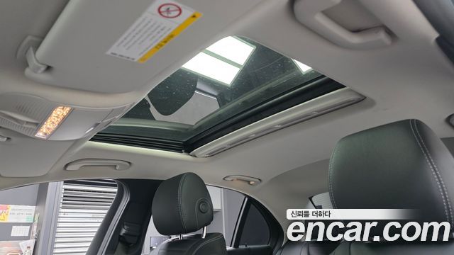 Mercedes-Benz E-Class E200 Avantgarde