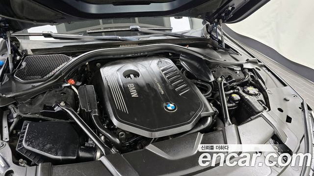 BMW 7-Series 740Li xDrive M Sport Package