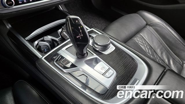 BMW 7-Series 740Li xDrive M Sport Package