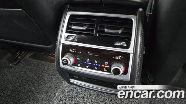 BMW 7-Series 740Li xDrive M Sport Package