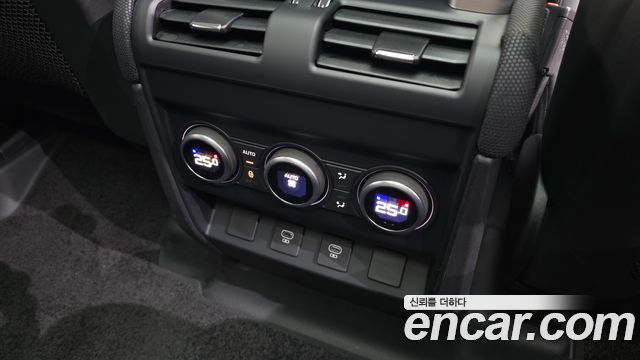 Land Rover Defender 130 P400 Outbound