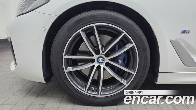 BMW 5-Series 520i M Sport