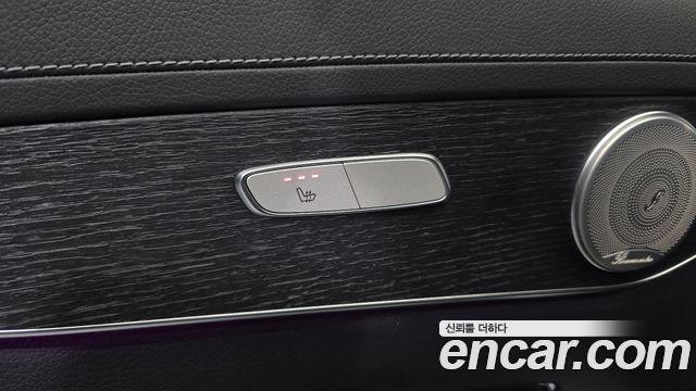 Mercedes-Benz GLC-Class GCL300 4MATIC Coupe