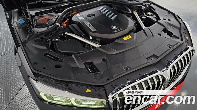 BMW 7-Series 745e iPerformance M Sport