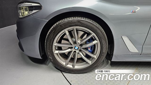 BMW 5-Series 530i xDrive M Sport Package Plus