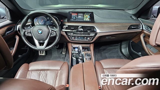 BMW 5-Series 530i xDrive M Sport Package Plus
