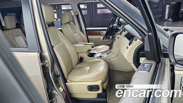 Land Rover Discovery 3.0 SDV6 SE