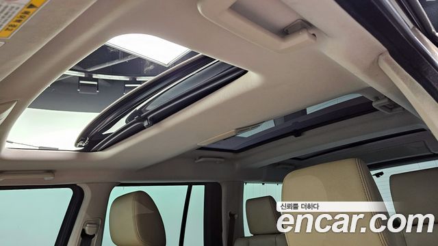 Land Rover Discovery 3.0 SDV6 SE