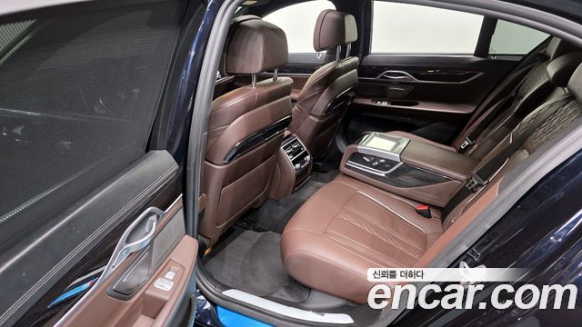 BMW 7-Series 730d xDrive M Sport