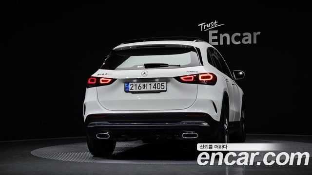 Mercedes-Benz GLA-Class GLA250 4MATIC