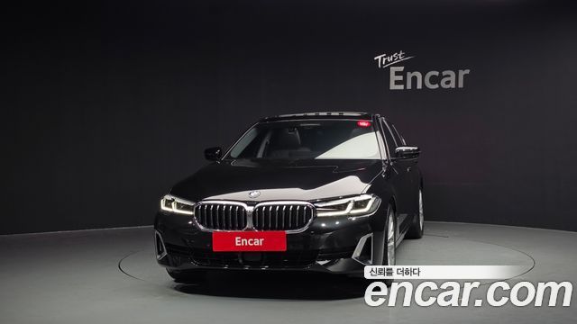 BMW 5-Series 530i Luxury