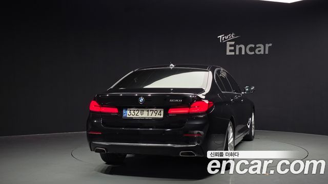 BMW 5-Series 530i Luxury
