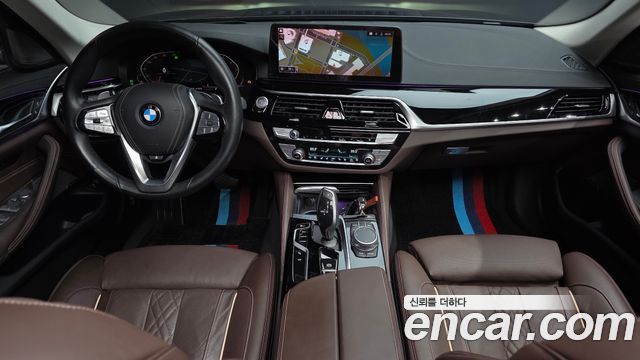 BMW 5-Series 530i Luxury