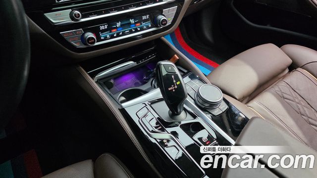 BMW 5-Series 530i Luxury