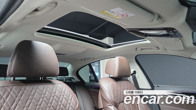 BMW 5-Series 530i Luxury