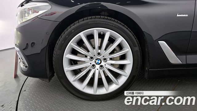 BMW 5-Series 530d Luxury Plus