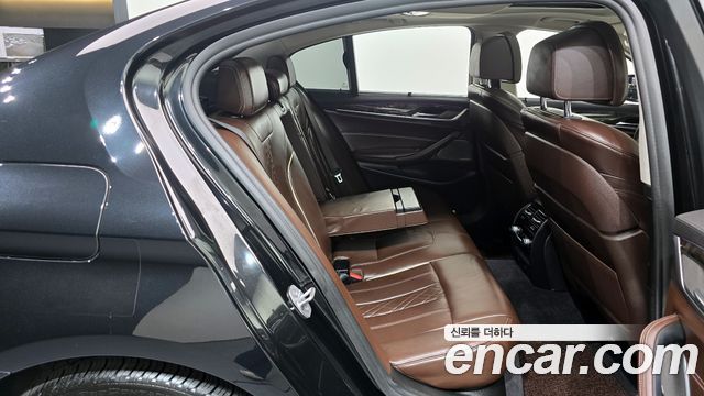 BMW 5-Series 530d Luxury Plus