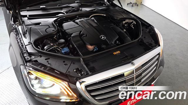 Mercedes-Benz S-Class S350L