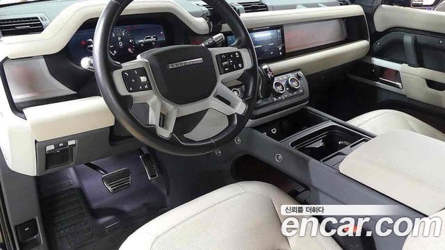 Land Rover Defender 90 D250 SE