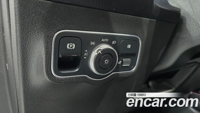 Mercedes-Benz GLB-Class GLB200 d