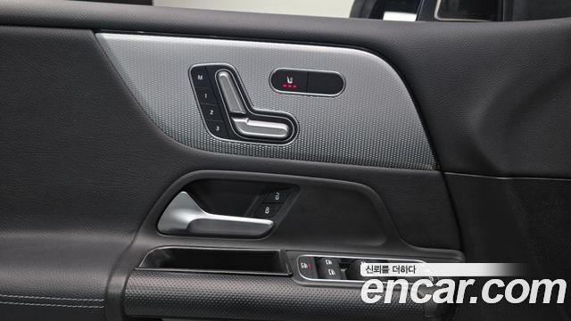 Mercedes-Benz GLB-Class GLB200 d