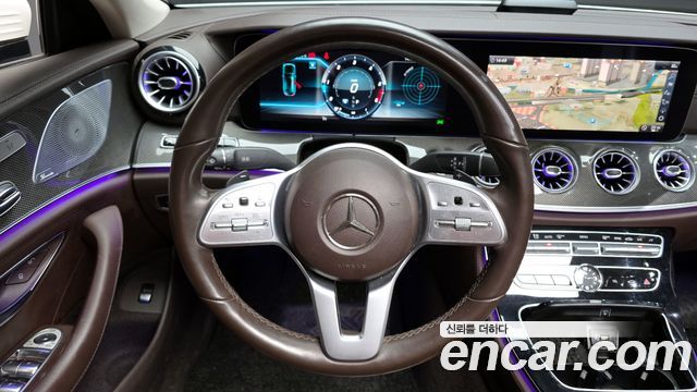 Mercedes-Benz CLS-Class CLS300d AMG Line