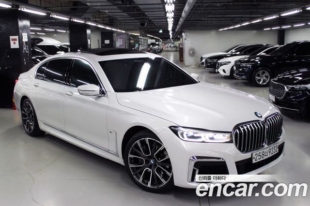 BMW 7-Series 740Li xDrive M Sport Package