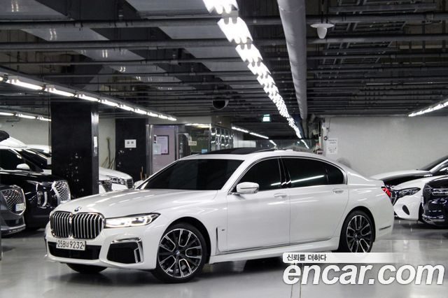 BMW 7-Series 740Li xDrive M Sport Package