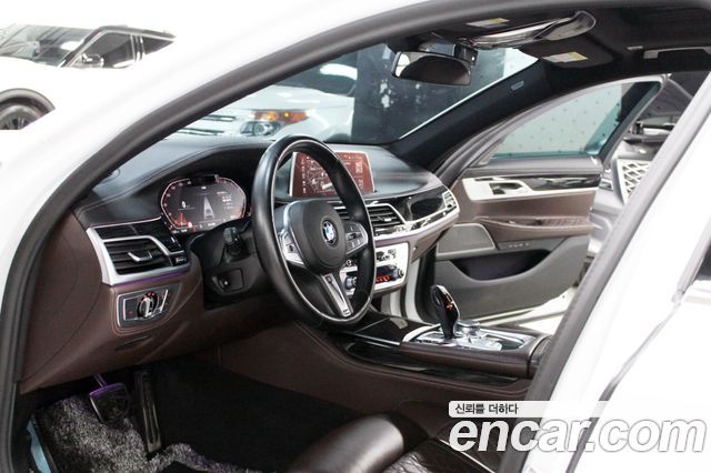 BMW 7-Series 740Li xDrive M Sport Package