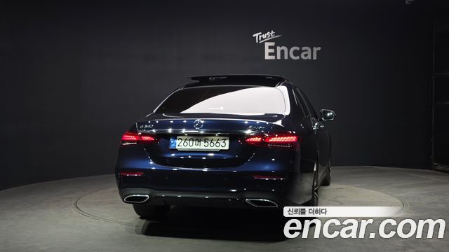 Mercedes-Benz E-Class E350 4MATIC AMG Line