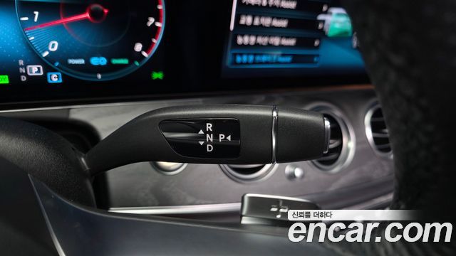 Mercedes-Benz E-Class E350 4MATIC AMG Line