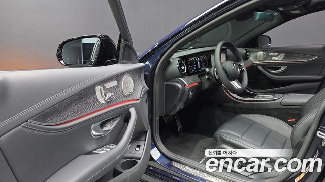 Mercedes-Benz E-Class E350 4MATIC AMG Line
