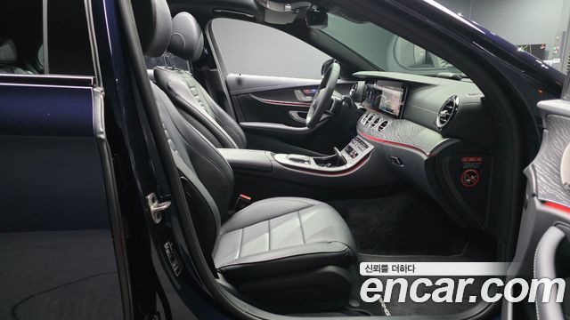 Mercedes-Benz E-Class E350 4MATIC AMG Line