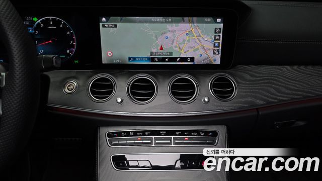 Mercedes-Benz E-Class E350 4MATIC AMG Line