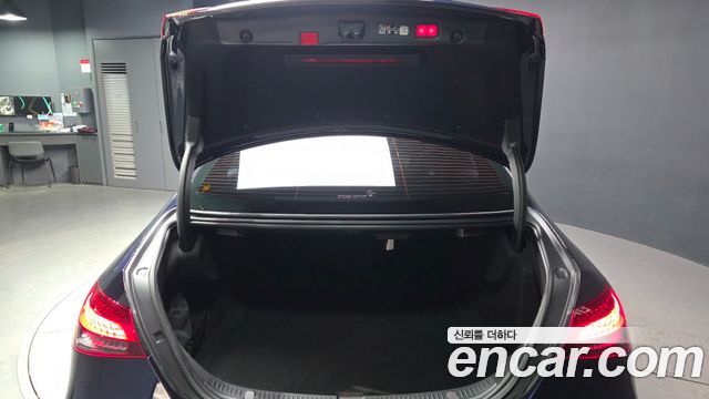 Mercedes-Benz E-Class E350 4MATIC AMG Line
