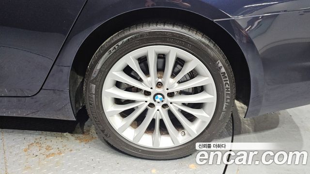 BMW 5-Series 530i Luxury Plus