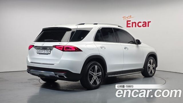 Mercedes-Benz GLE-Class GLE300d 4MATIC