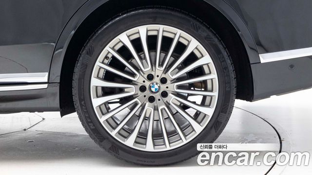 BMW X7 xDrive 40i Design Pure Excellence 7-Seater
