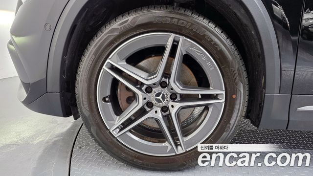 Mercedes-Benz GLA-Class GLA250 4MATIC