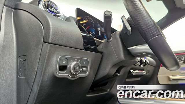Mercedes-Benz GLA-Class GLA250 4MATIC