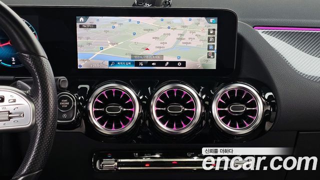 Mercedes-Benz GLA-Class GLA250 4MATIC