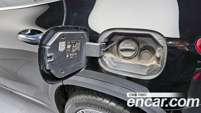 Mercedes-Benz GLA-Class GLA250 4MATIC