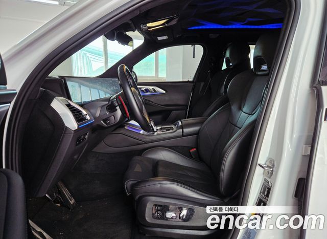 BMW XM (G09) 4.4