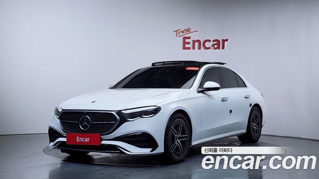 Mercedes-Benz E-Class E300 4MATIC AMG Line